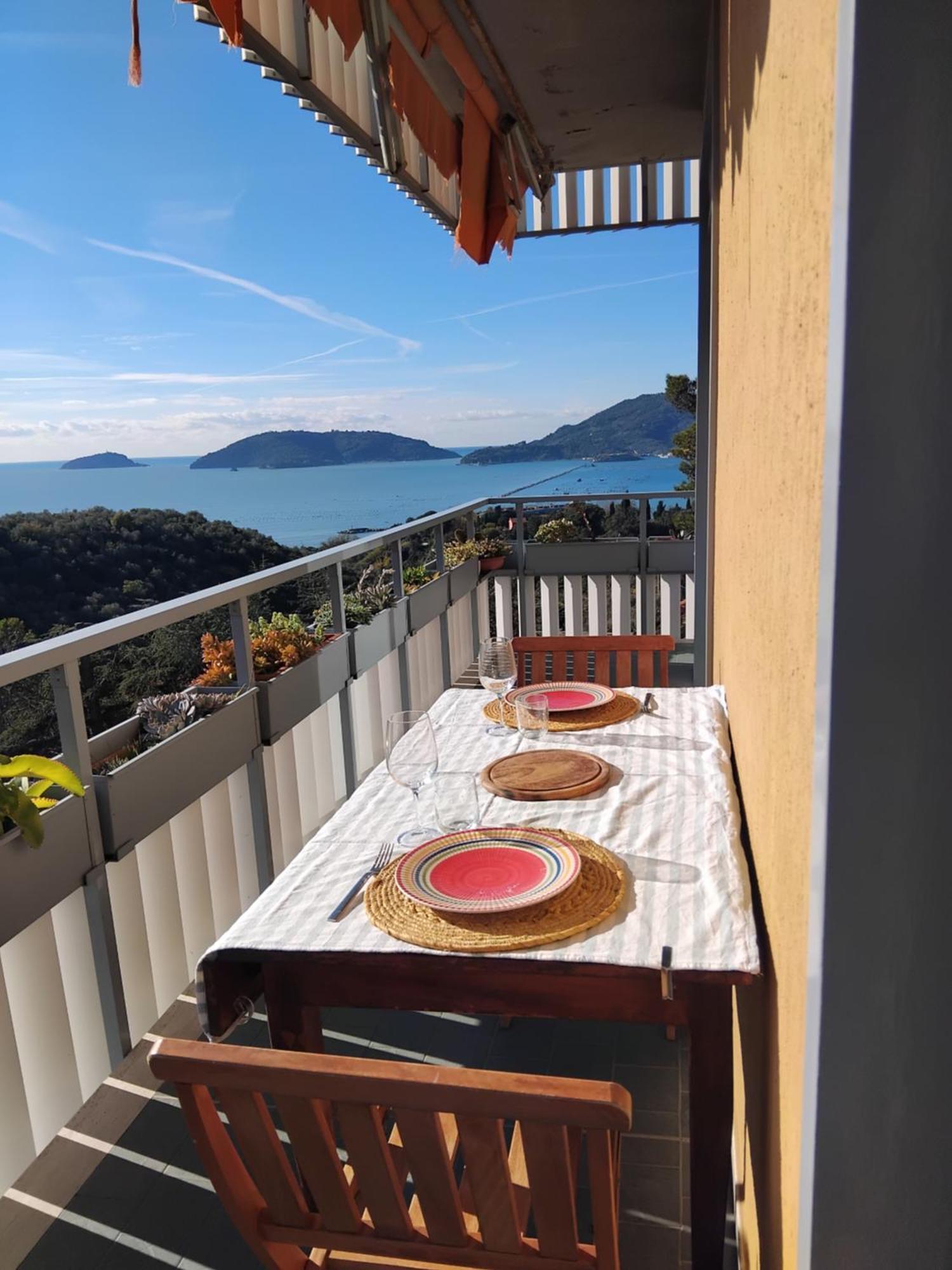 Vista Sul Blu ,Baia Blu, Lerici Apartment Bagian luar foto